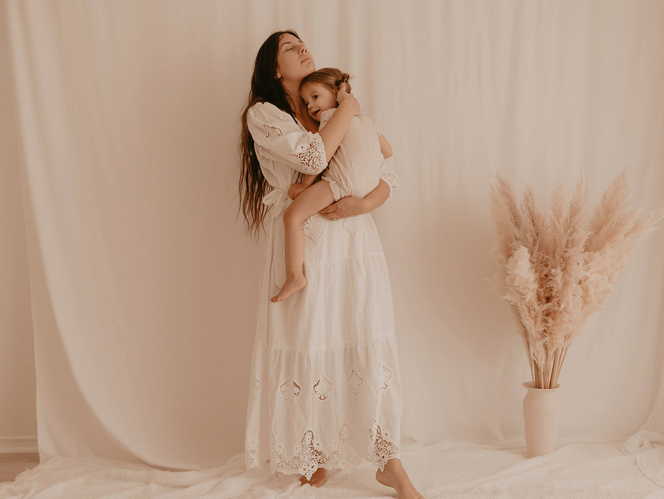 AT HOME WITH | Lou Aldis | Mother , Photographer & Content creator