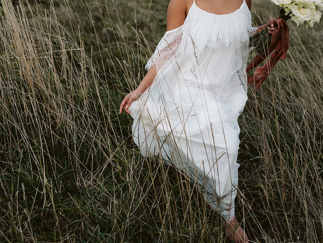 BAREFOOT ROAMING & ROMANCE