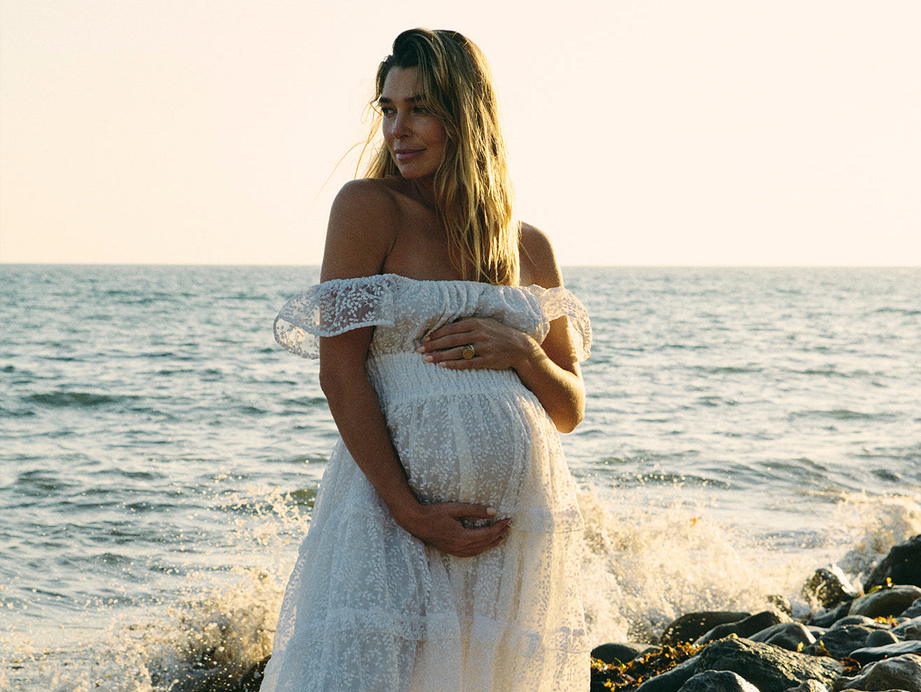 SHOWCASE | ASHLEY HART x POSY