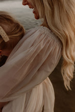 ILLOURA GOWN - HONEY