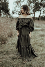 DELLA CROP & SKIRT SET