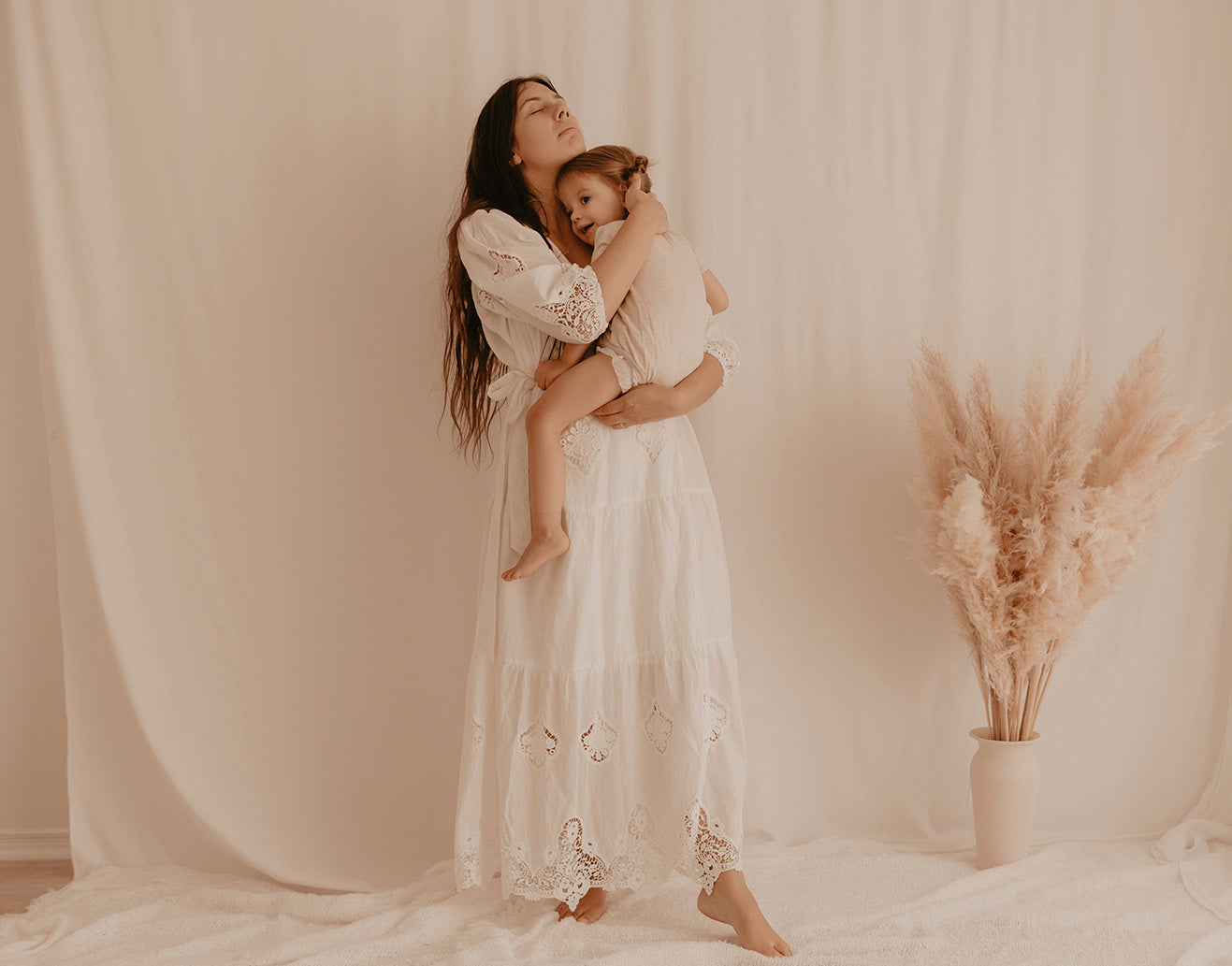 AT HOME WITH | Lou Aldis | Mother , Photographer & Content creator