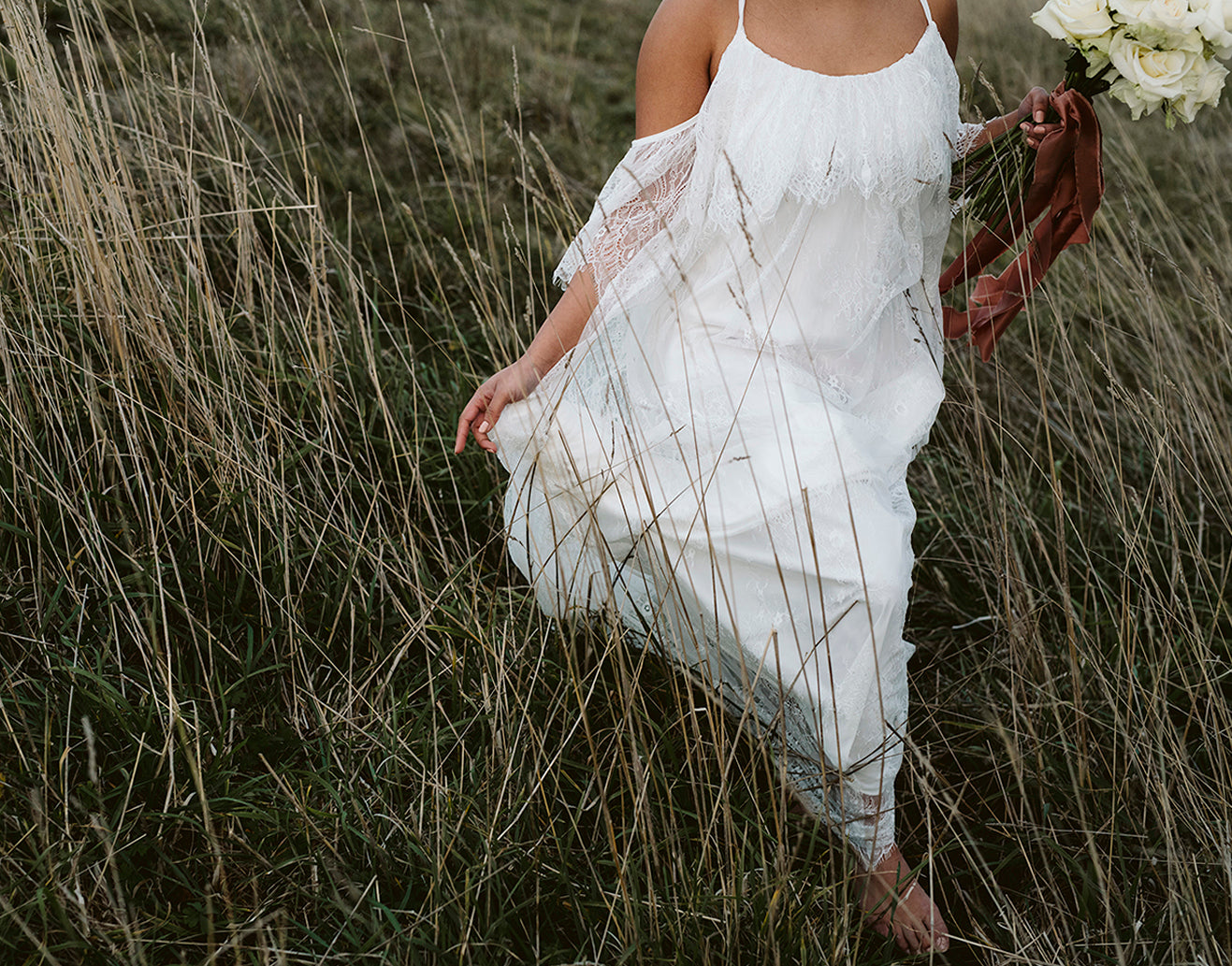 BAREFOOT ROAMING & ROMANCE
