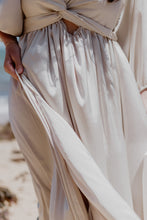 ILLOURA GOWN | CHAMPAGNE SATIN