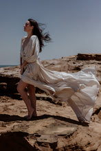 ILLOURA GOWN | CHAMPAGNE SATIN