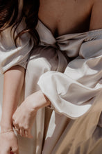 ILLOURA GOWN | CHAMPAGNE SATIN