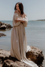 ILLOURA GOWN | CHAMPAGNE SATIN