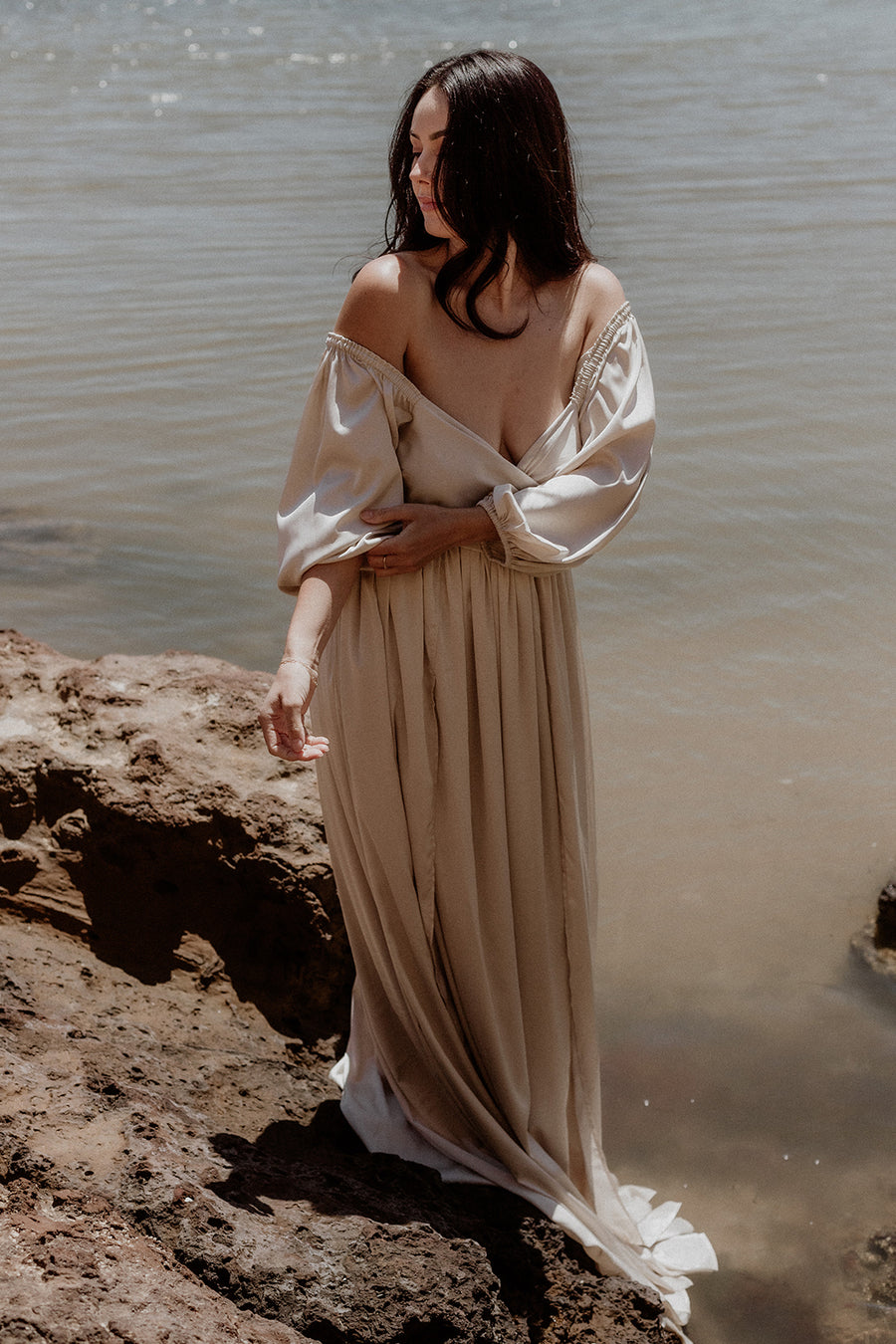 ILLOURA GOWN | CHAMPAGNE SATIN