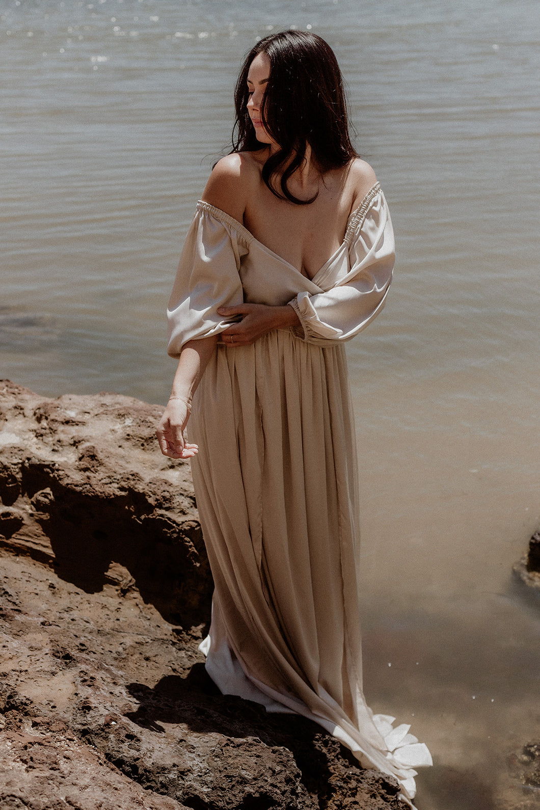 ILLOURA GOWN | CHAMPAGNE SATIN